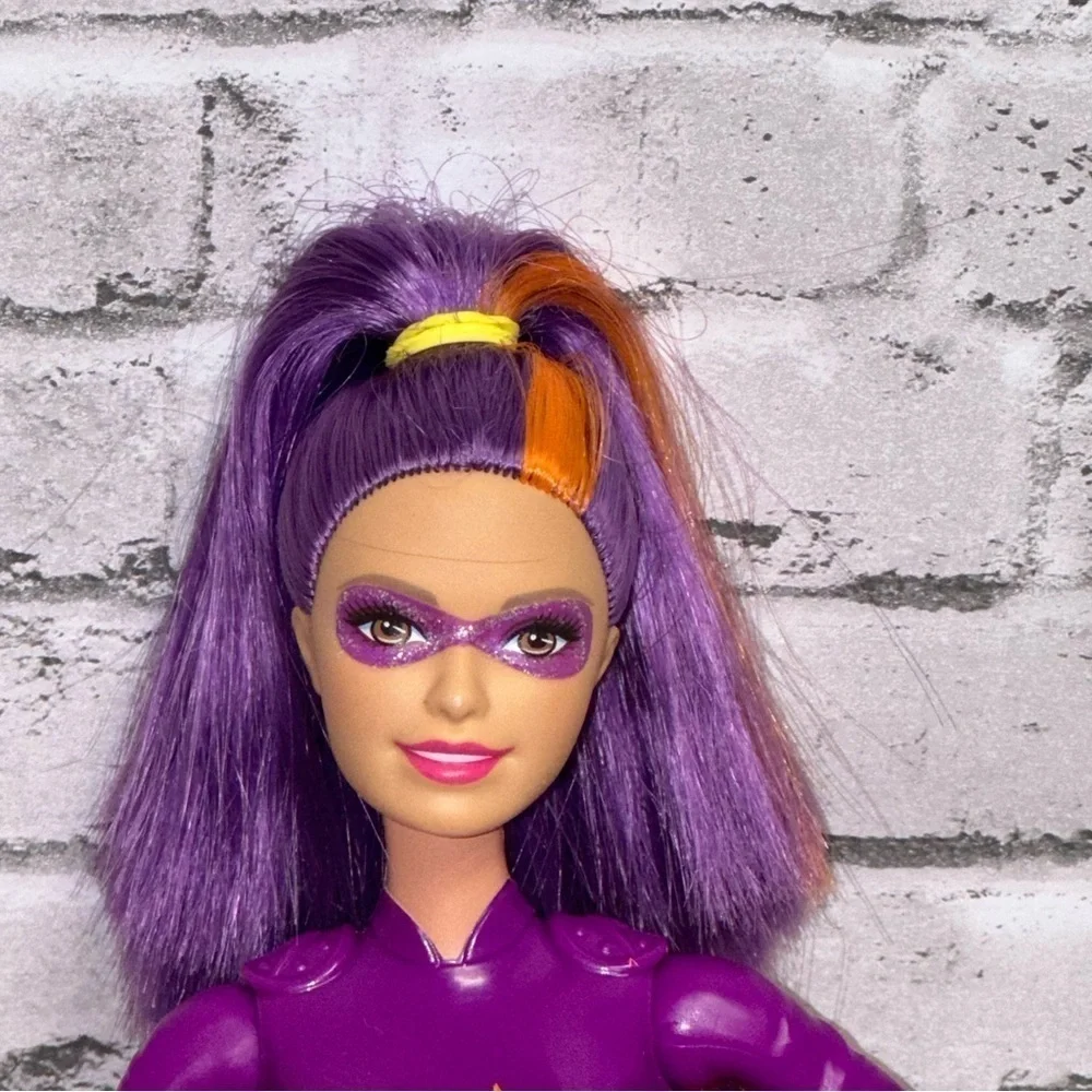 Barbie Princess Power Doll DHM65 Purple Hair Cape 2015 Mattel